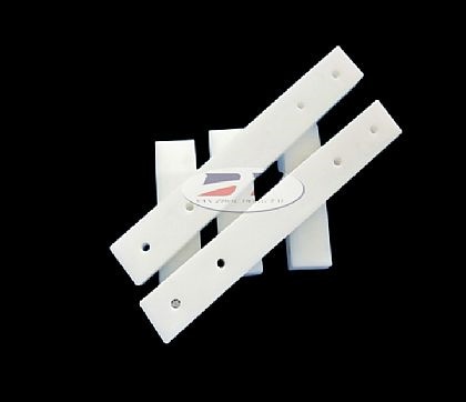 加工定制導(dǎo)料槽滑板|落煤筒耐磨板|聚乙烯鏈條導(dǎo)軌|各種耐磨條等